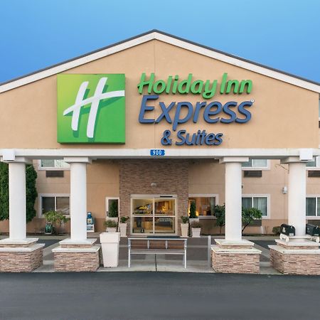 Holiday Inn Express Hotels & Suites Burlington By Ihg Exterior photo