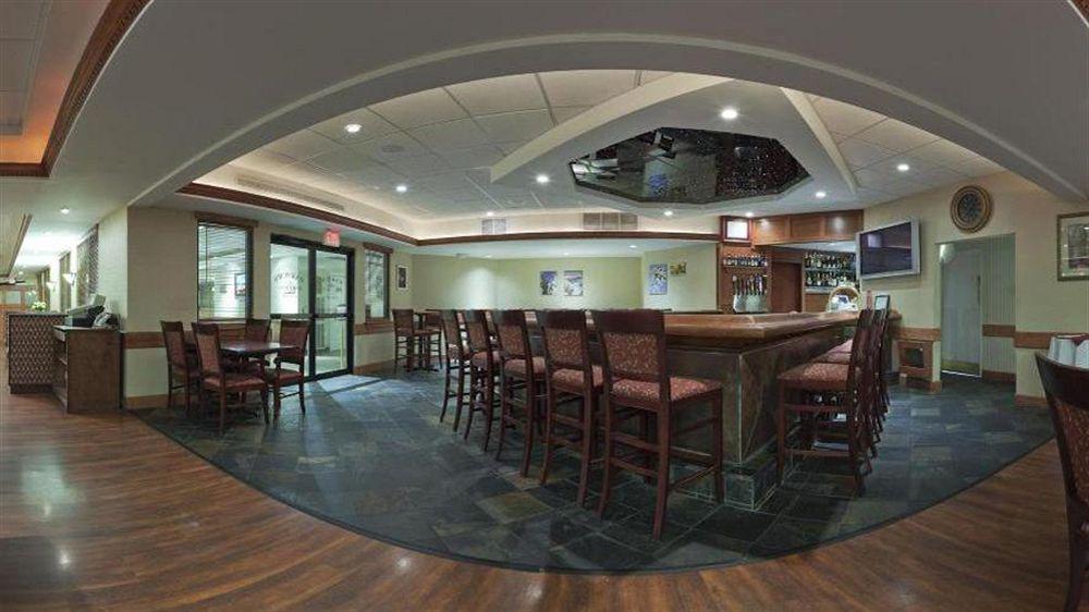 Holiday Inn Express Hotels & Suites Burlington By Ihg Exterior photo